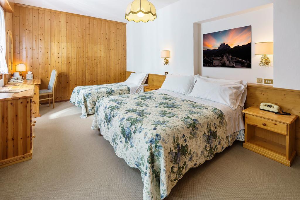Hotel Roma Сан Вито ди Кадоре Стая снимка